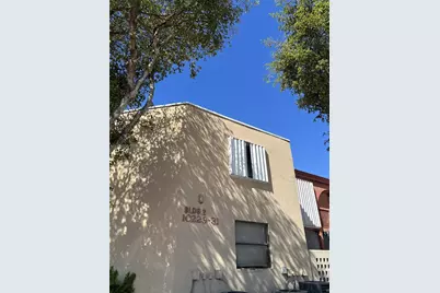 10229 NW 9th St Cir #213-2, Miami, FL 33172 - Photo 4