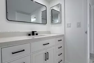 3675 N Country Club Dr, Aventura, FL 33180 - Photo 30