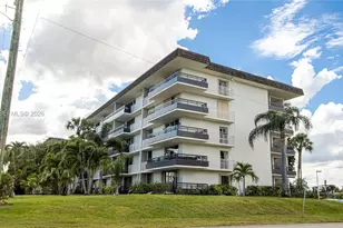 555 NW 4th Ave, Boca Raton, FL 33432 - Photo 26