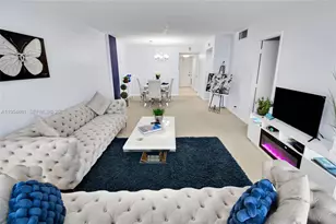 555 NW 4th Ave, Boca Raton, FL 33432 - Photo 4