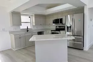 142 SW 34th Pl, Other City - In The State Of Florida, FL 33991 - Photo 4