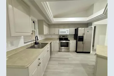 142 SW 34th Pl, Cape Coral, FL 33991 - Photo 6