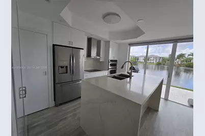 10595 SW 6th St #1103, Pembroke Pines, FL 33025 - Photo 12