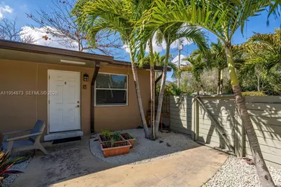 2470-2472 NE 182nd Ter, North Miami Beach, FL 33160 - Photo 28