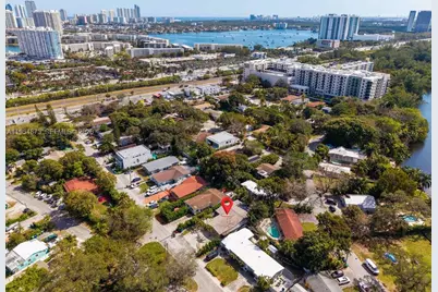 2470-2472 NE 182nd Ter, North Miami Beach, FL 33160 - Photo 36