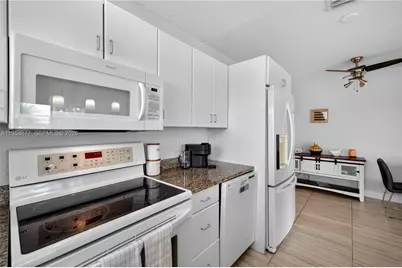 2715 NE 49th St #309, Fort Lauderdale, FL 33308 - Photo 4