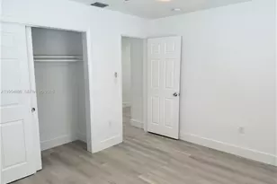 11230 SW 5th St, Sweetwater, FL 33174 - Photo 12