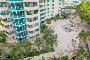 300 South Pointe Dr, Miami Beach, FL 33139 - Photo 34