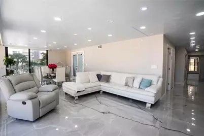 210 174th St #309, Sunny Isles Beach, FL 33160 - Photo 2