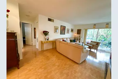 1425 Atlantic Shores Blvd #209, Hallandale Beach, FL 33009 - Photo 8