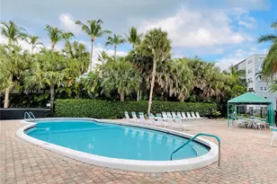 1425 Atlantic Shores Blvd, Hallandale Beach, FL 33009 - Photo 2