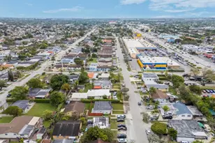 9435 SW 39th St, Miami, FL 33165 - Photo 32