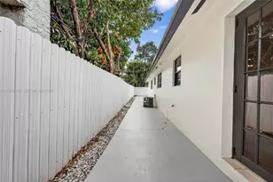 1632 SW 19th Ter, Miami, FL 33145 - Photo 30