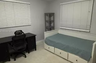 1610 N Hayes Str, Hollywood, FL 33020 - Photo 10