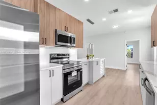 2144 NE 61st Ct, Fort Lauderdale, FL 33308 - Photo 8