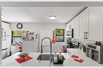 2407 Dewey St, Hollywood, FL 33020 - Photo 14