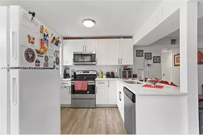 2407 Dewey St, Hollywood, FL 33020 - Photo 12