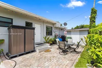 2407 Dewey St, Hollywood, FL 33020 - Photo 4