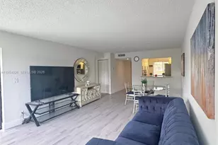 163 Lakeview Dr, Weston, FL 33326 - Photo 18