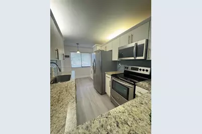 163 Lakeview Dr #204, Weston, FL 33326 - Photo 1