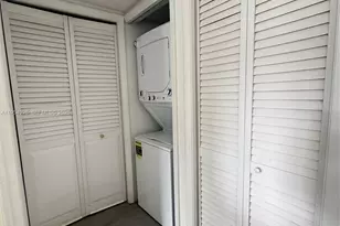 163 Lakeview Dr, Weston, FL 33326 - Photo 8