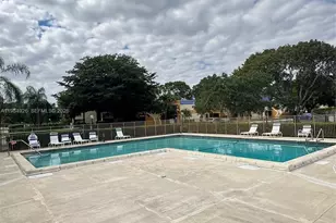 163 Lakeview Dr, Weston, FL 33326 - Photo 20