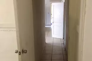 114 NW 10th Ave, Miami, FL 33128 - Photo 8