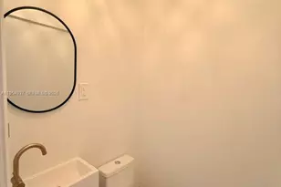 525 SW Beacom Blvd, Miami, FL 33135 - Photo 18