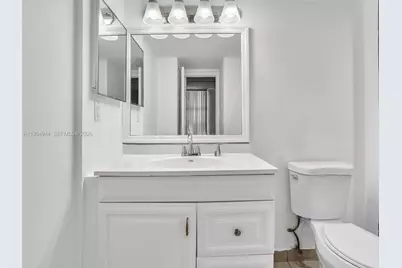 3675 N Country Club Dr #410, Aventura, FL 33180 - Photo 28