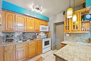 2661 SW 12th Terrace, Fort Lauderdale, FL 33315 - Photo 8