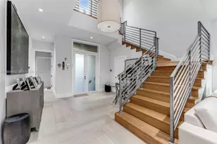 4819 University Dr, Coral Gables, FL 33146 - Photo 12