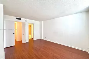 250 Jacaranda Dr, Plantation, FL 33324 - Photo 14