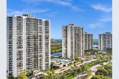 3675 N Country Club Dr #410, Aventura, FL 33180 - Photo 46