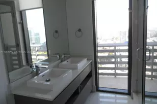 460 NE 28th St, Miami, FL 33137 - Photo 30