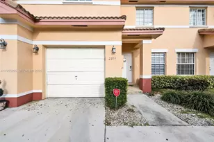 2311 SW 87th Way, Miramar, FL 33025 - Photo 2