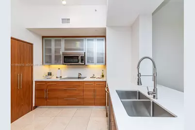 888 Brickell Key Dr #210, Miami, FL 33131 - Photo 6