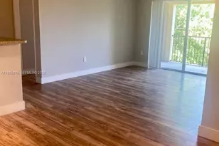 7930 N Nob Hill Rd, Tamarac, FL 33321 - Photo 6