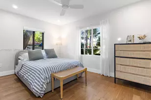 1009 NW 11th Ct, Miami, FL 33136 - Photo 22