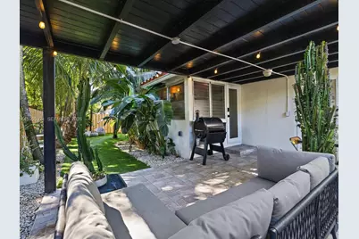 1009 NW 11th Ct, Miami, FL 33136 - Photo 34