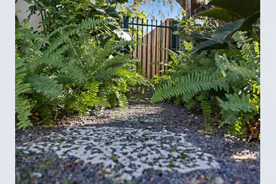 1009 NW 11th Ct, Miami, FL 33136 - Photo 42