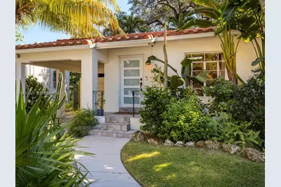 1009 NW 11th Ct, Miami, FL 33136 - Photo 10