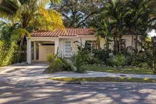 1009 NW 11th Ct, Miami, FL 33136 - Photo 8