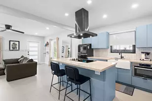 1009 NW 11th Ct, Miami, FL 33136 - Photo 18