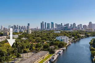 1009 NW 11th Ct, Miami, FL 33136 - Photo 4