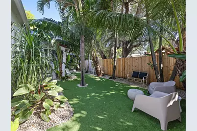 1009 NW 11th Ct, Miami, FL 33136 - Photo 36