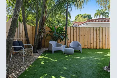 1009 NW 11th Ct, Miami, FL 33136 - Photo 40