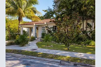 1009 NW 11th Ct, Miami, FL 33136 - Photo 8