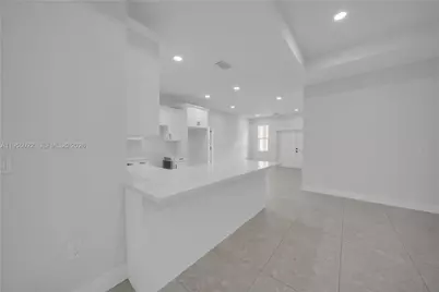 933 Anthony St E, Lehigh Acres, FL 33974 - Photo 36