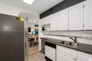 17800 Atlantic Blvd, Sunny Isles Beach, FL 33160 - Photo 6