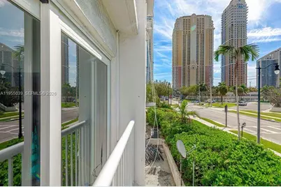 17800 Atlantic Blvd #203, Sunny Isles Beach, FL 33160 - Photo 20